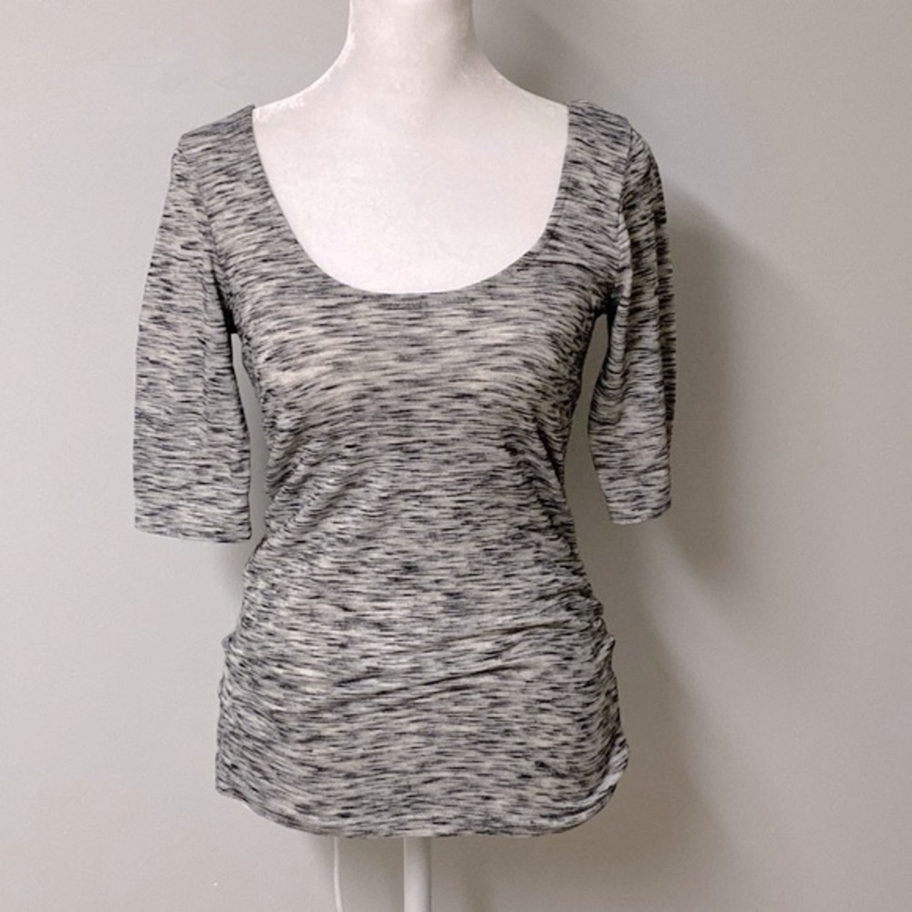 GARAGE Gray/Black Top